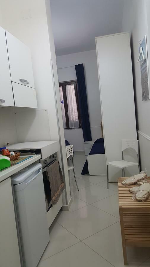 Al Porticciolo Acomodação com café da manhã Salerno Exterior foto