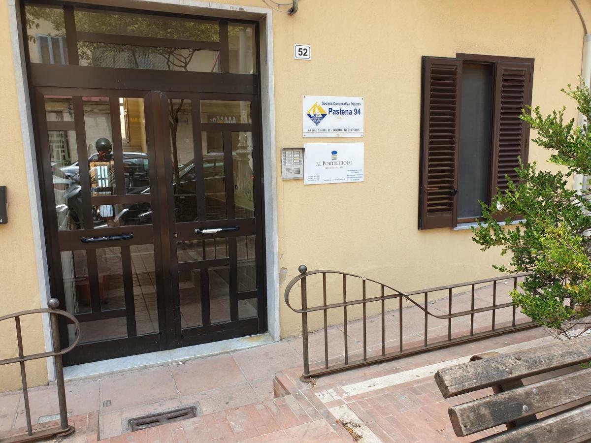 Al Porticciolo Acomodação com café da manhã Salerno Exterior foto