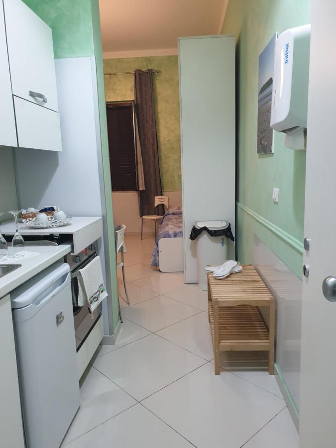 Al Porticciolo Acomodação com café da manhã Salerno Exterior foto